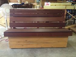 ../images/deck-furniture-2013/first-bench-finished-front.250x188.jpg