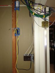 ../images/server-closet/switch-and-outlet.188x250.jpg