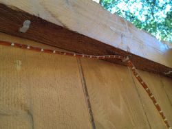 ../images/deck-2013/led-bracket-cedar-closeup.250x188.jpg