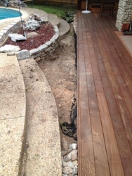 ../images/deck-perimeter/day-1-excavation.188x250.jpg