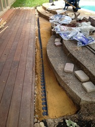 ../images/deck-perimeter/paver-edge-layout.188x250.jpg