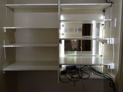 ../images/server-closet/final-empty-front.250x188.jpg