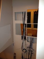 ../images/server-closet/mirrors-and-lights.188x250.jpg