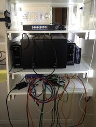 ../images/server-closet/network-wiring-before.188x250.jpg