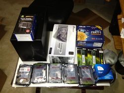 ../images/server-rebuild-2013/nas-server-parts.250x188.jpg