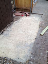 ../images/side-paving-stones/base-installed.187x250.jpg